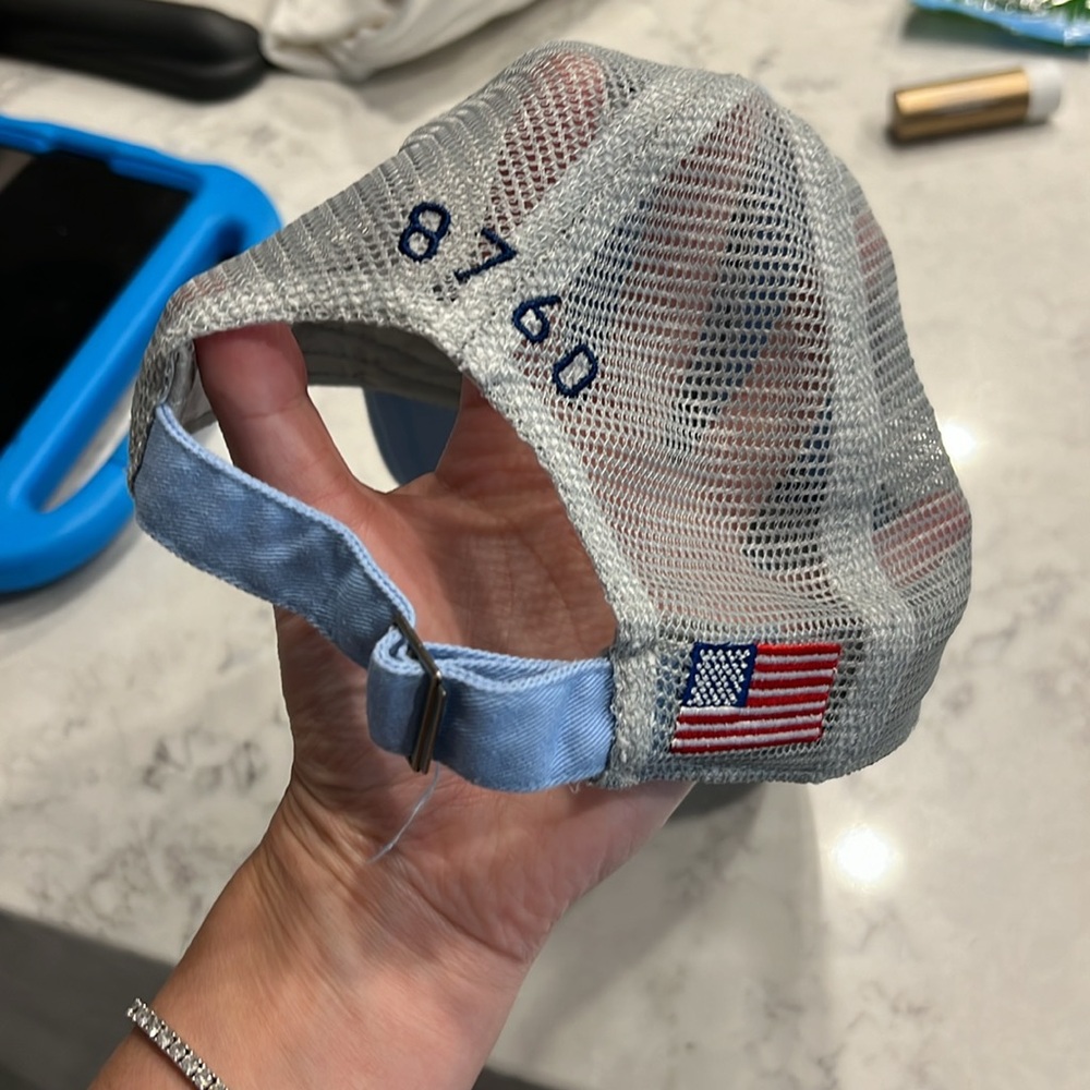 Wheels up hat - Picture 2 of 3